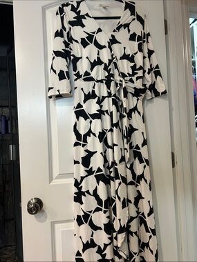 Cato Black and White Floral Maxi Wrap Dress